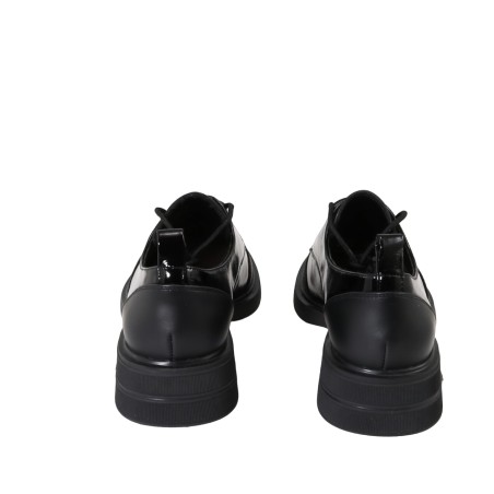 women court shoes