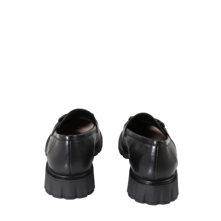 women court shoes