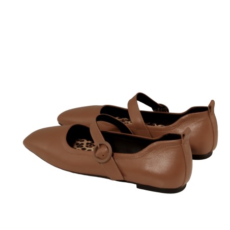 women court shoes