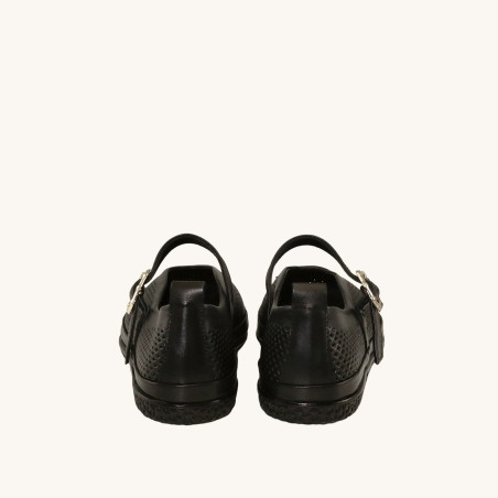 women leisure shoes