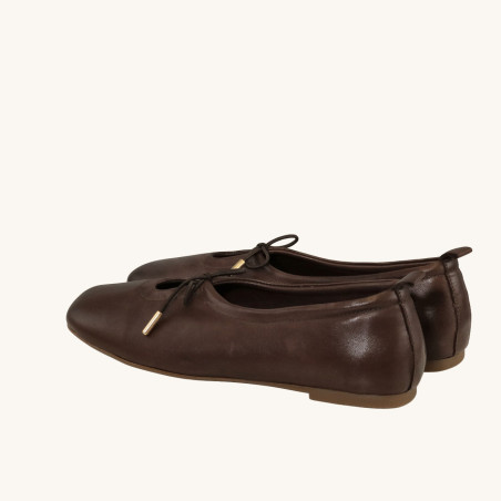 women court shoes