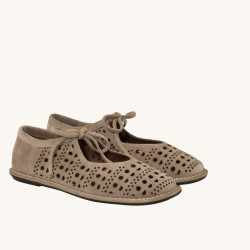 women leisure shoes