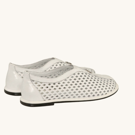 women leisure shoes
