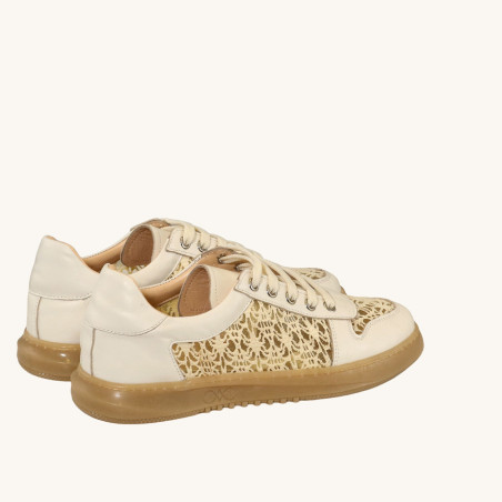 women leisure shoes