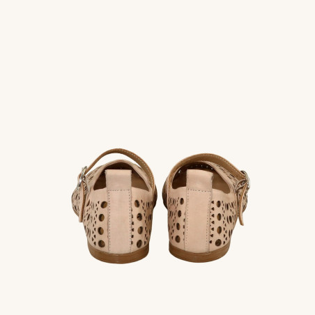 women leisure shoes