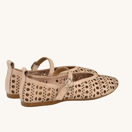 women leisure shoes