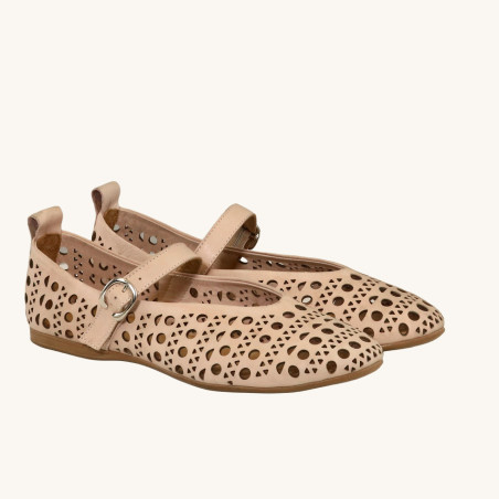 women leisure shoes