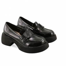 women court shoes